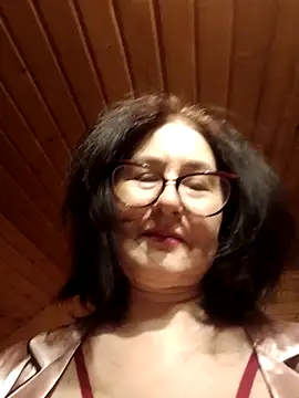 Snapshot of Vikimoon11211 chatting on 03-04-26, 06:04 Vikimoon11211 online show from 03-04-26, 06:04