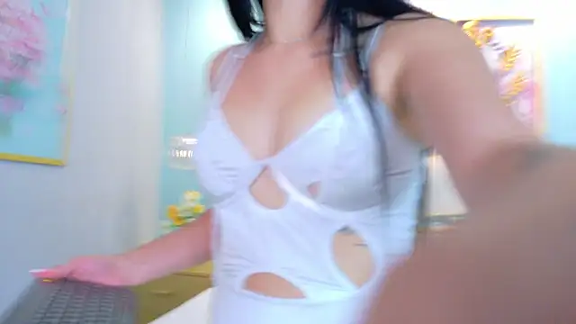 SamyDream  online show from 04-05-26, 02:13