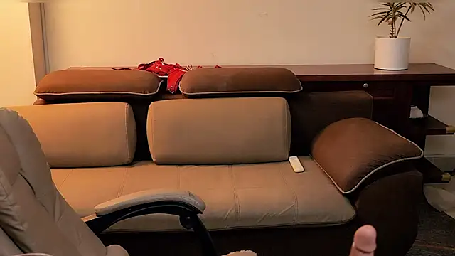 Pitien 2k7 online show from 03-30-26, 05:14