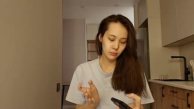 Snapshot of lilly_sweeet chatting on 03-01-26, 04:12 lilly sweeet online show from 03-01-26, 04:12