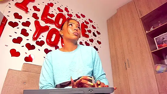 Giulia Cash online show from 03-06-26, 12:00