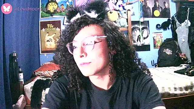 lewd mooncat online show from 05-07-26, 11:30