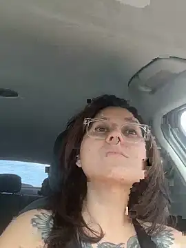 ValeValdez18 online show from 02-15-26, 08:30