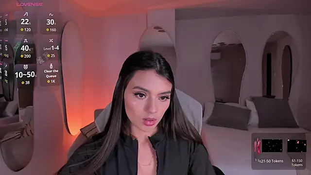 JulietteMoreau online show from 04-30-26, 08:57