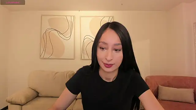 Snapshot of AmaraDivine chatting on 07-17-26, 11:29 AmaraDivine online show from 07-17-26, 11:29