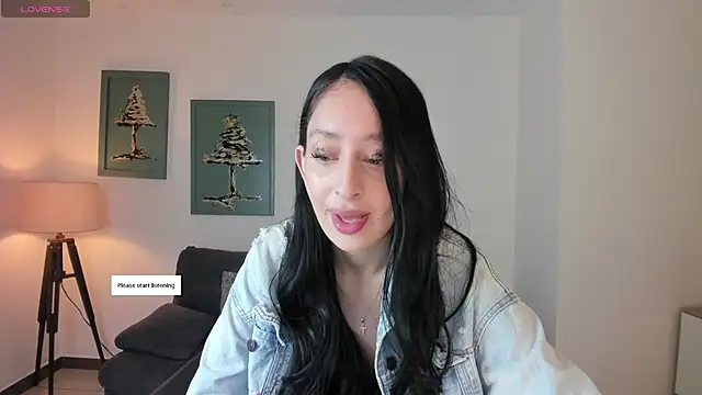 Snapshot of AmaraDivine chatting on 06-20-26, 11:26 AmaraDivine online show from 06-20-26, 11:26
