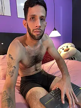 Snapshot of Karim_mansur chatting on 02-24-26, 08:31 Karim mansur online show from 02-24-26, 08:31