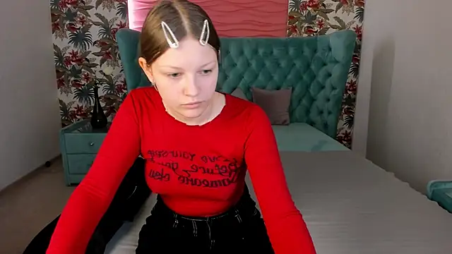 LauraBev online show from 02-21-26, 02:30