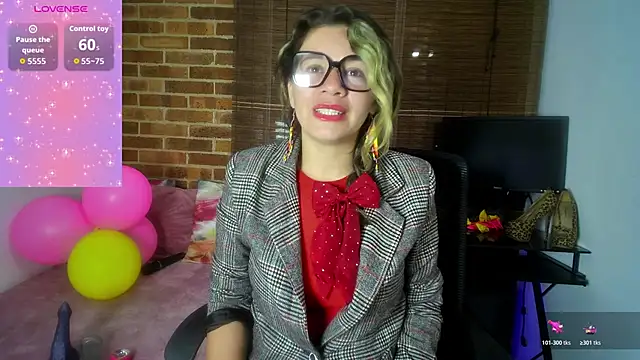 oriana thomson01 online show from 06-23-26, 01:25