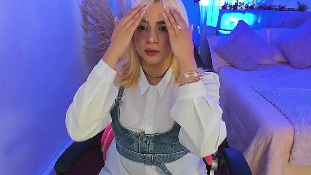 Snapshot of BarbieHannaB_ chatting on 02-18-26, 07:21 BarbieHannaB online show from 02-18-26, 07:21