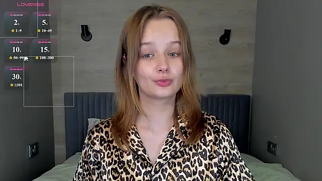 Mary Phoenix online show from 06-12-26, 09:01