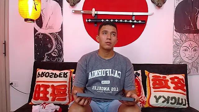 Snapshot of PrideFireFusion chatting on 03-01-26, 02:11 PrideFireFusion online show from 03-01-26, 02:11