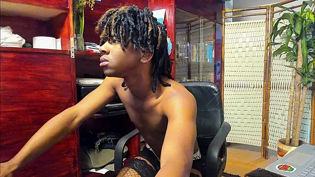 Mashall lee online show from 03-26-26, 06:06