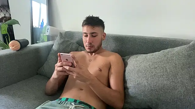 Snapshot of Heytincho chatting on 03-01-26, 09:59 Heytincho online show from 03-01-26, 09:59