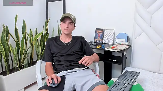 Snapshot of bad_boy_cum_ chatting on 02-21-26, 04:25 bad boy cum online show from 02-21-26, 04:25