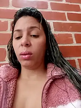Snapshot of kiki_milu chatting on 06-19-26, 08:14 kiki milu online show from 06-19-26, 08:14