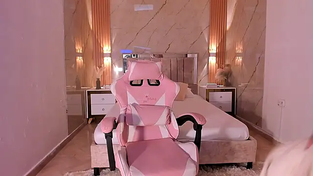 your whore Salome online show from 03-04-26, 06:48