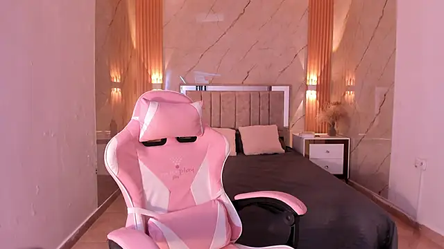 Snapshot of your_whore_Salome chatting on 02-20-26, 06:54 your whore Salome online show from 02-20-26, 06:54