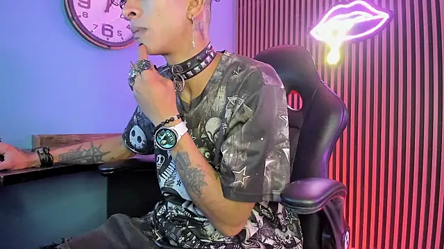 Maximoking26 online show from 02-23-26, 04:36