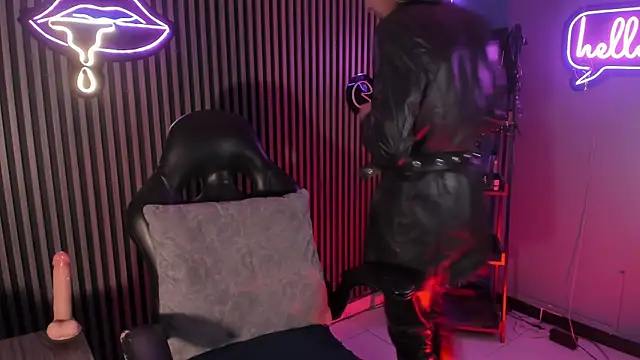 Maximoking26 online show from 04-08-26, 08:49