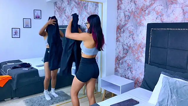 Raven Gloomy online show from 02-26-26, 11:43