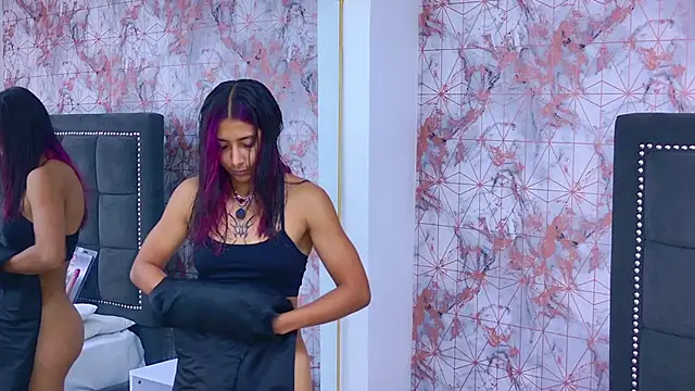 Raven Gloomy online show from 02-24-26, 12:28