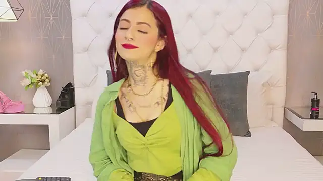 AntonellaEscudero online show from 04-30-26, 07:54