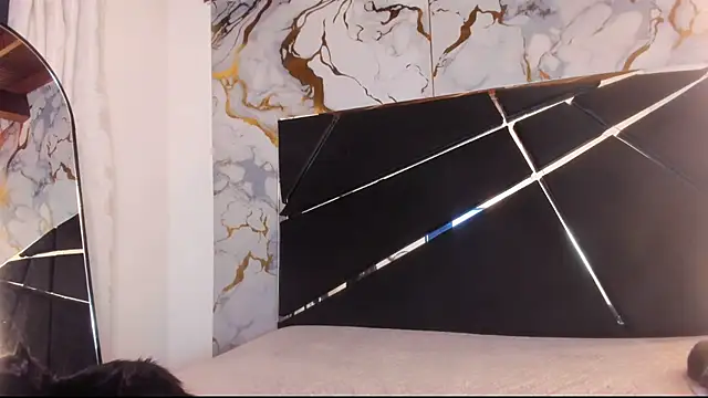 Couple In Heat online show from 03-28-26, 07:48