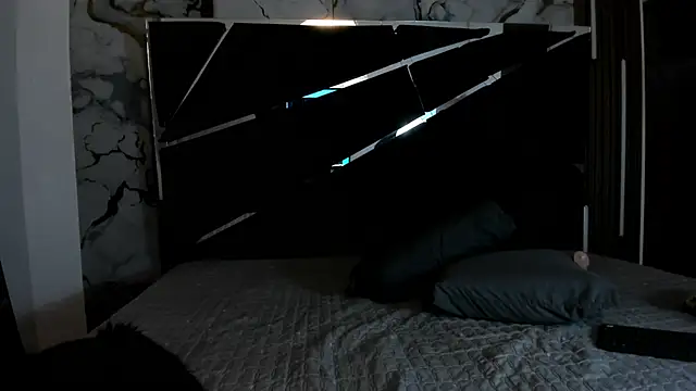 Couple In Heat online show from 04-13-26, 07:51