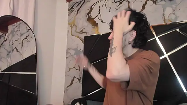 Couple In Heat online show from 04-16-26, 08:42