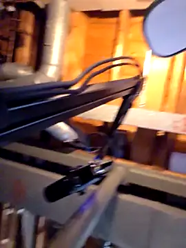 DLCheeks online show from 02-15-26, 08:52
