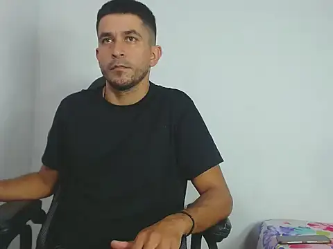 Snapshot of _Grasshopper chatting on 02-21-26, 07:10 Grasshopper online show from 02-21-26, 07:10