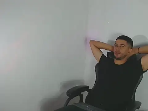 Snapshot of _Grasshopper chatting on 02-20-26, 07:05 Grasshopper online show from 02-20-26, 07:05