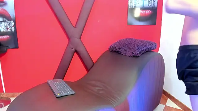 BOYS PLAY online show from 04-11-26, 04:53