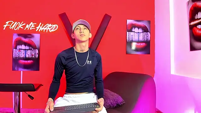 BOYS PLAY online show from 03-15-26, 01:07