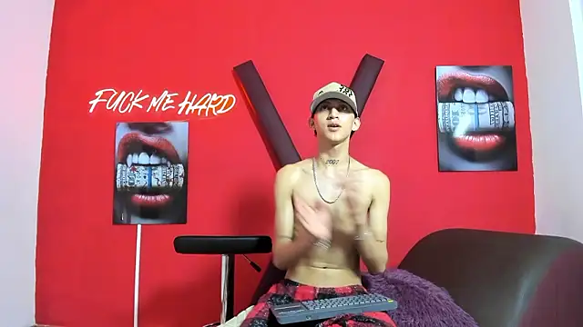 BOYS PLAY online show from 03-11-26, 04:39