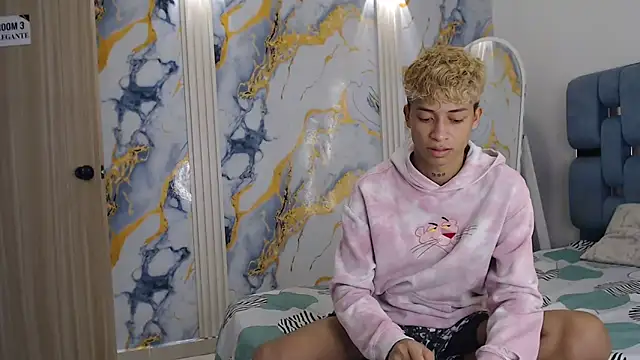 GOLD BOYS online show from 04-23-26, 01:46