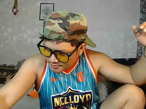 adorableasianboy69 online show from 06-26-26, 08:31