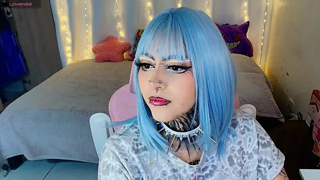 maliciaXpoison online show from 06-08-26, 02:23