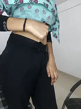 tanzum khan3202 online show from 03-07-26, 08:32