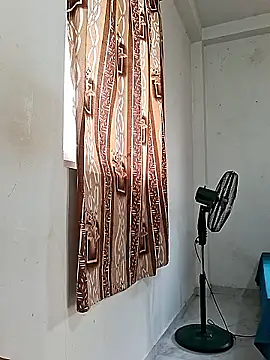 Queen Saara online show from 03-30-26, 09:33