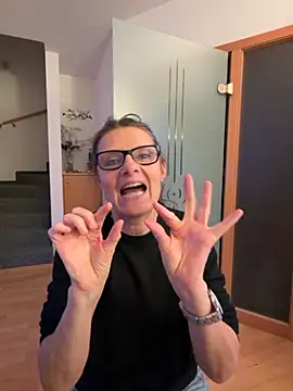 Dance Lady online show from 03-20-26, 10:11