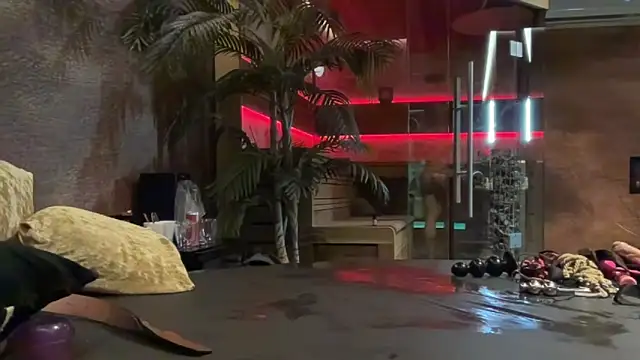 CustomKinkyCouple online show from 04-08-26, 03:35