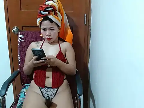 Petite Jeramae22 online show from 06-16-26, 02:44