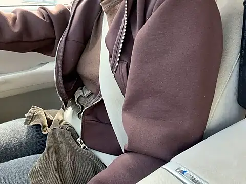 Mahirun6868 online show from 03-18-26, 04:26