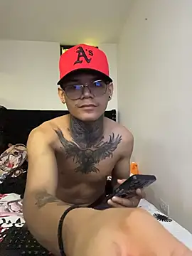 Snapshot of Maxtor_ chatting on 02-17-26, 02:47 Maxtor online show from 02-17-26, 02:47