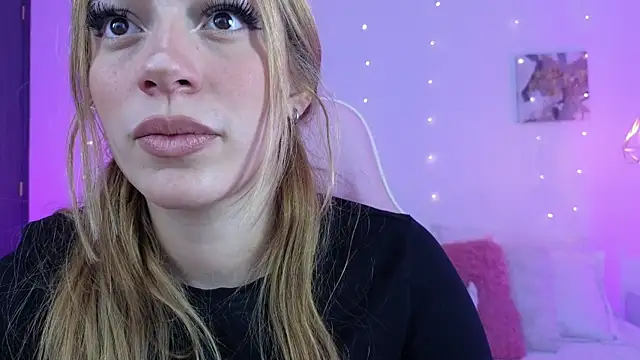 Emma softt online show from 04-08-26, 05:42