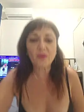 SaraGina online show from 06-25-26, 08:58