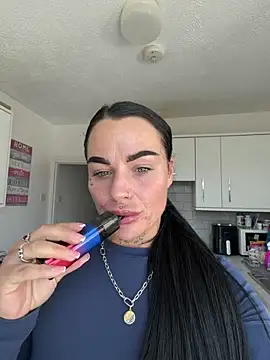 Darkfantisyx online show from 04-01-26, 02:25