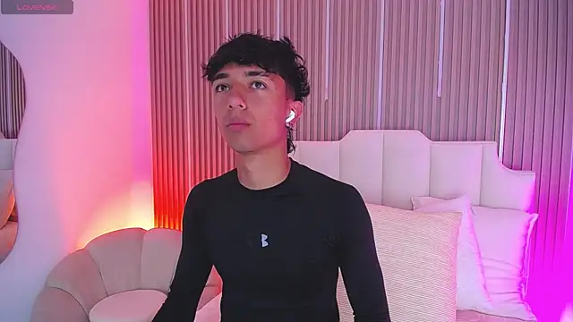 Aiden Rivers  online show from 03-26-26, 12:47